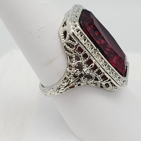 Emerald Cut Red Glass Filigree Ring Sz 7.75 Vintage New Old Stock Silver Tone - Picture 5 of 11
